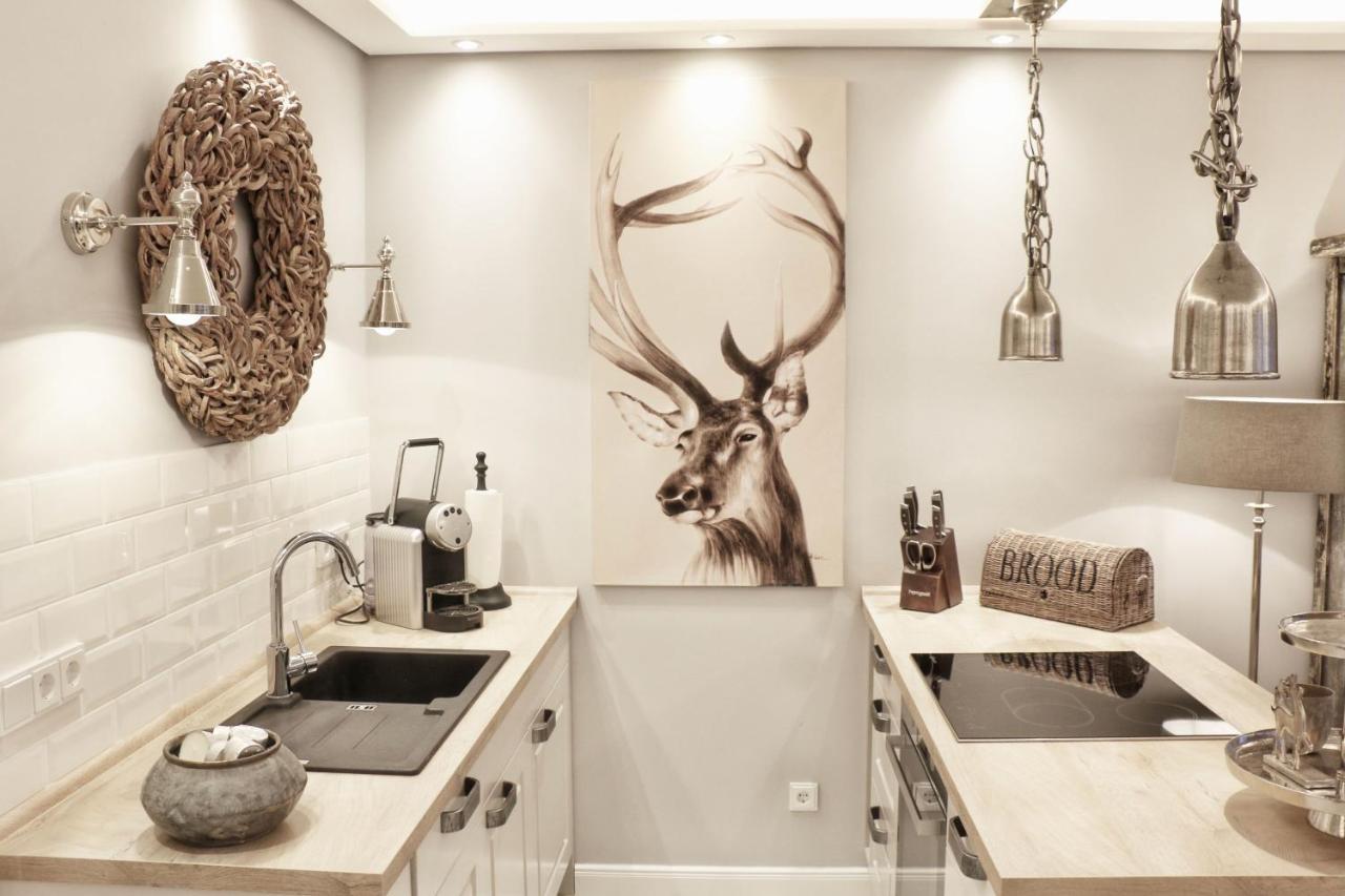 5 Appartement *